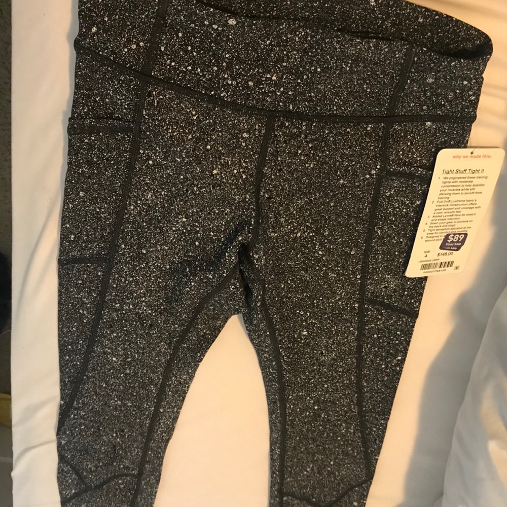 Lululemon tight stuff tight II yoga pants.